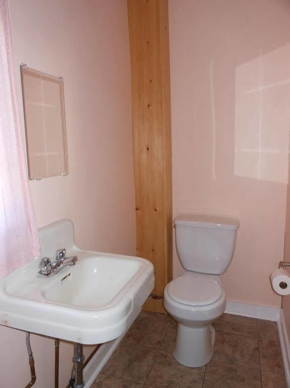 Katahdin Cabins Hotel Millinocket Ngoại thất bức ảnh