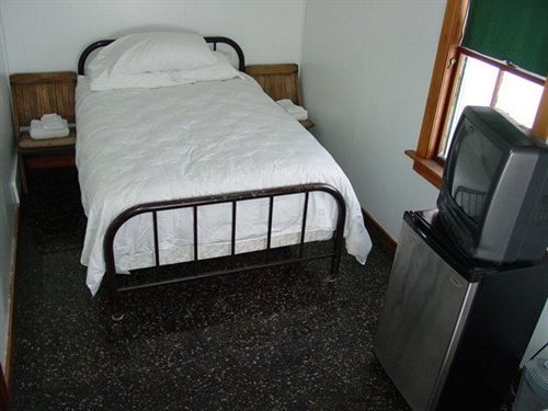 Katahdin Cabins Hotel Millinocket Ngoại thất bức ảnh